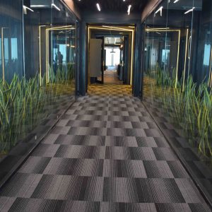 اجرای موکت اداری تجاری در برج آرمیتاژ مشهد